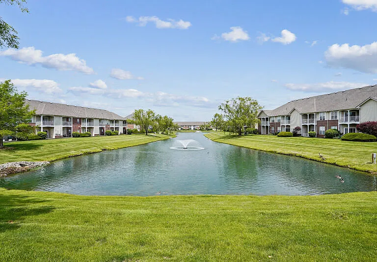 Summit Pointe — Photo 8