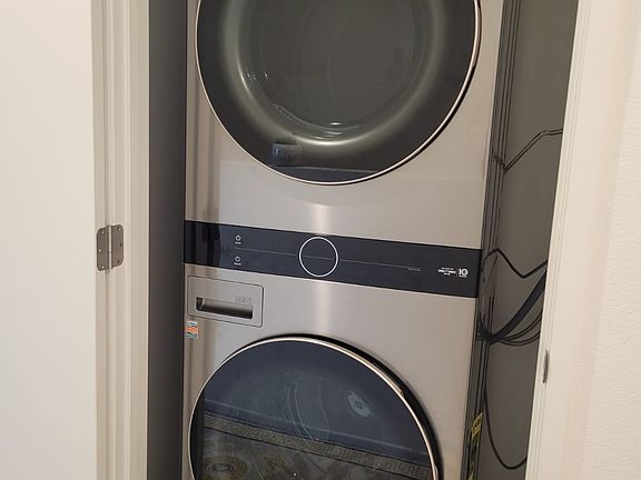 5th image of 5350 Seacliff Pl