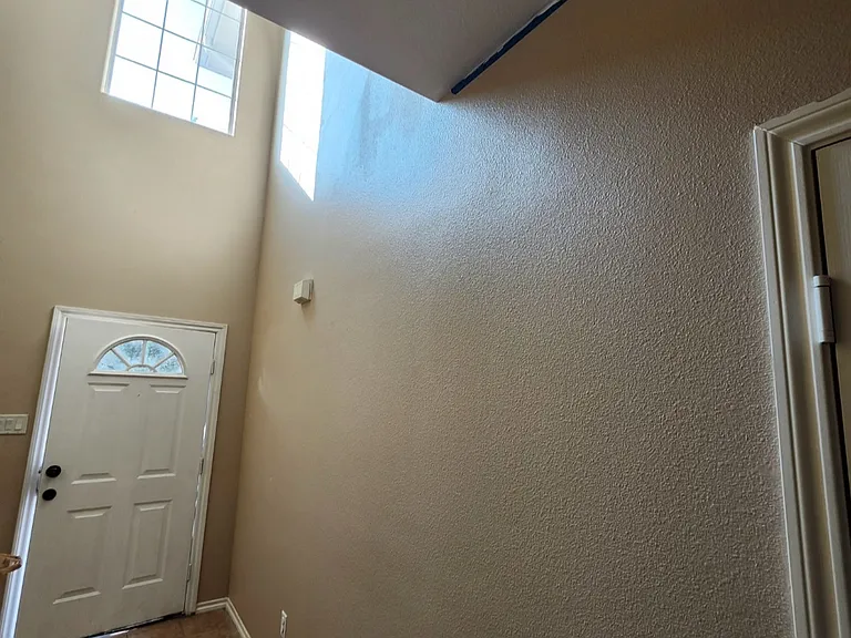 232 Seva Ct — Photo 2