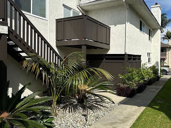 3rd image of 4902-4922 Charlene Cir #4902-02