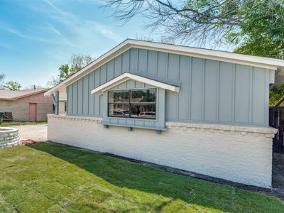 2102 E Crosby Rd, Carrollton, TX, 75006