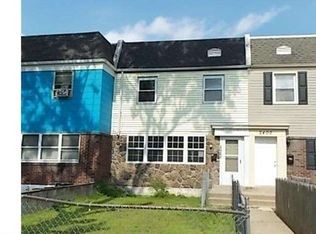 2402 Fleetwing Dr, Levittown, PA 19057