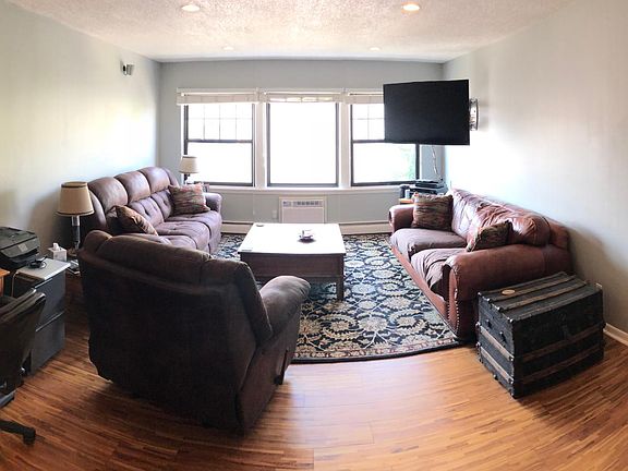3rd image of 3019 Bryant Ave S APT 202
