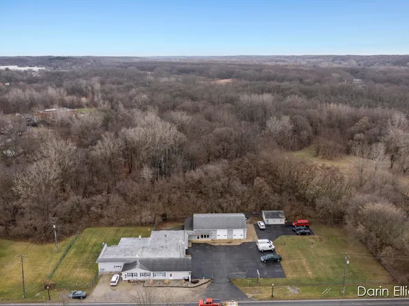 310 Cleveland St, Ionia, MI 48846