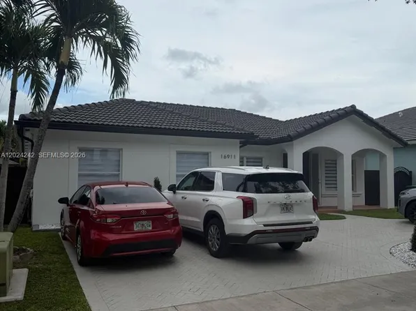 16911 NW 87th Ct, Miami Lakes, FL 33018