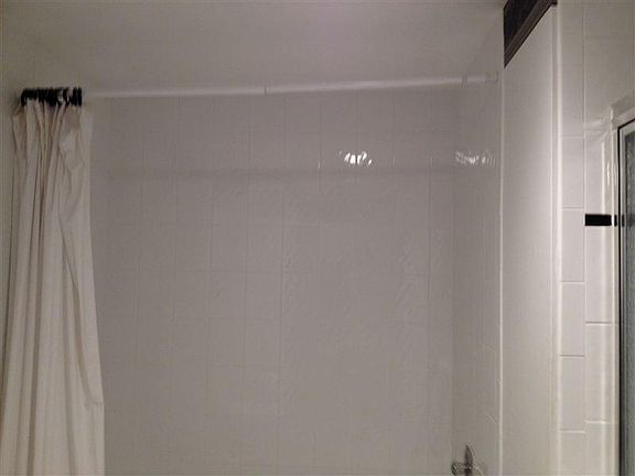 5th image of 36 Stratford Ln W