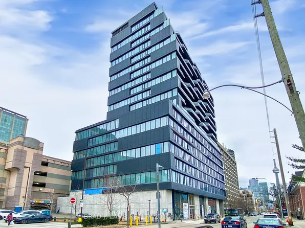 195 McCaul St #518, Toronto, ON M5T 0E5