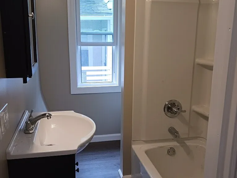 1150 S Plymouth Ave #1-2 — Photo 8
