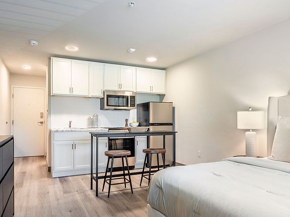 3rd image of 4757 Hayes Rd #342