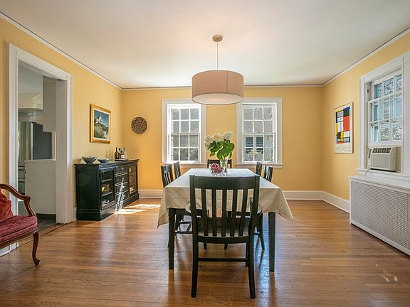 5th image of 11 Jochum Ave