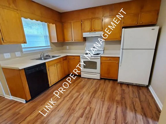 4th image of 4911 Marylin Ln #B