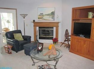 700 W Maple St, Granville, OH 43023