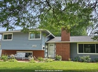 3241 S Clay St, Green Bay, WI 54301