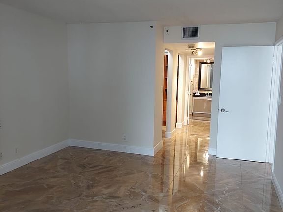 2nd image of 1717 N Bayshore Dr #Phd-3938