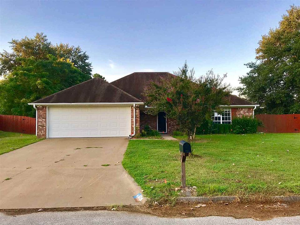 1st image of 597 Briar Cove Dr