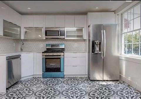 3rd image of 5705 Avenue O #1