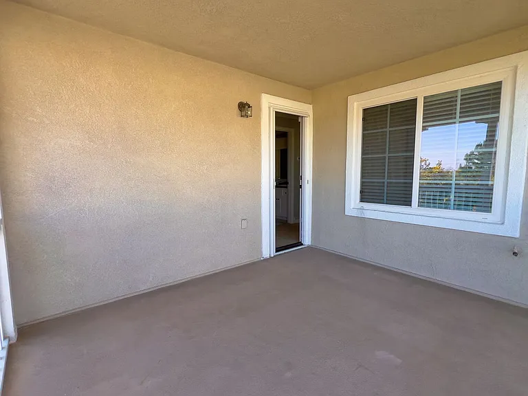 2287 Calle Catarina — Photo 33