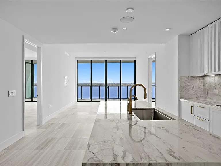 3015 S Ysabella Ave #2402 — Photo 20