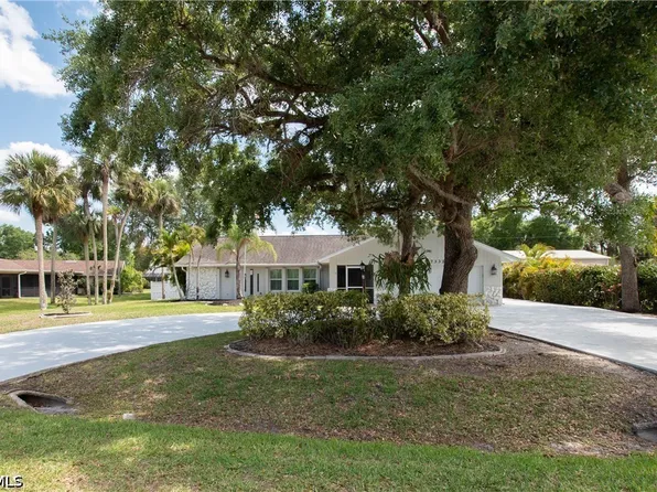 7332 Sean Ln, North Fort Myers, FL 33917