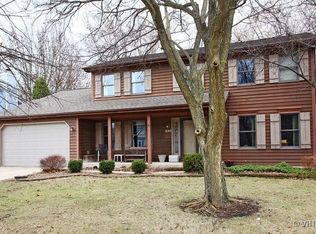 838 Bernadette Ln, Batavia, IL 60510