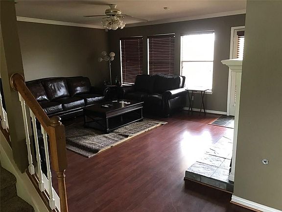 5th image of 202 High Meadow Dr
