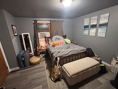 4th image of 104 Division St #1