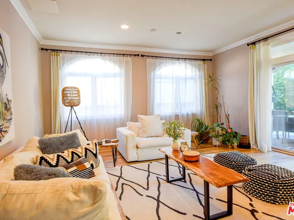 5120 Etiwanda Ave, Tarzana, CA 91356