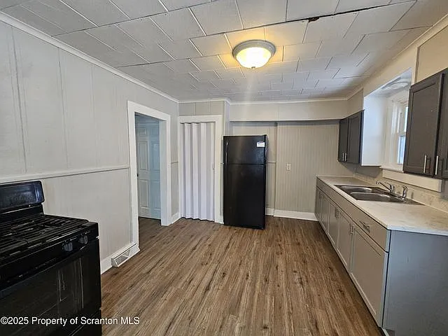 1045 Prescott Avenue - 1 — Photo 2