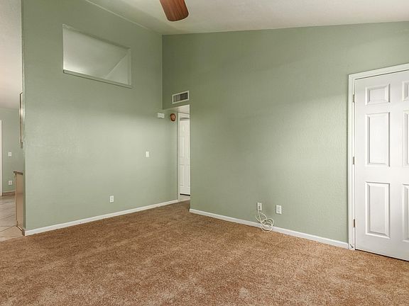 4th image of 8901 W Desert Jewel Dr