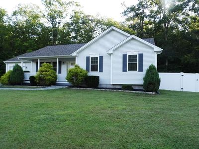 20 Hopkinton Hill Rd, Hope Valley, RI, 02832