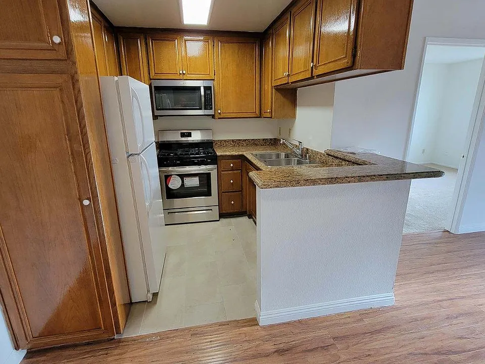 Reeves street luxury apartments