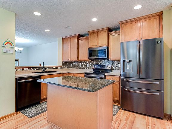 5th image of 5041 Dunkirk Pl N
