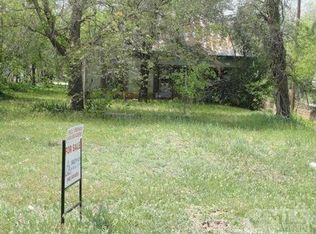 716 East St, Graham, TX 76450