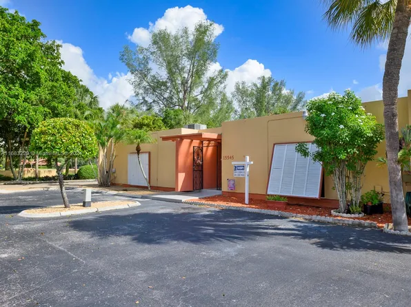 15545 Cairnryan Ct, Miami Lakes, FL 33014