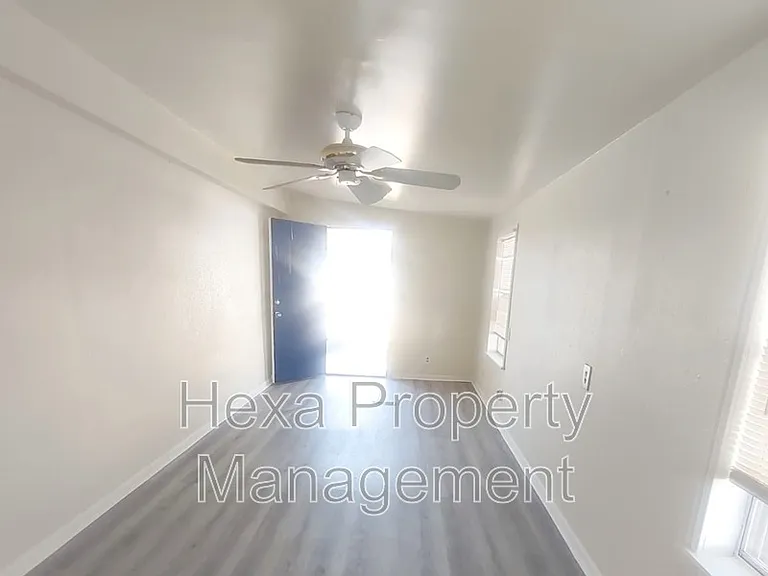 2511 FM 646 Rd N #4B — Photo 8