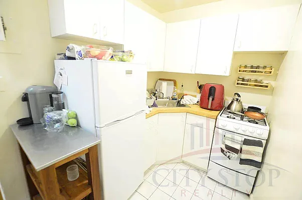 Rented by City Stop Realty | media 13