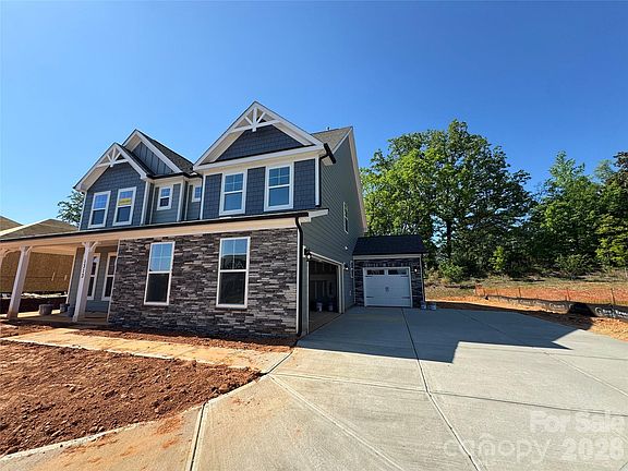 2nd image of 1313 Knob Creek Dr