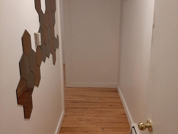 4th image of 1570 Detroit St #10992482