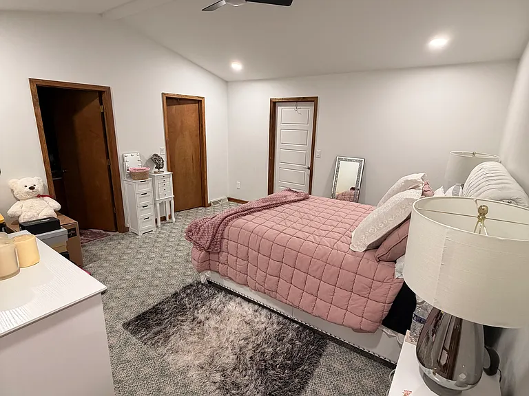 828 Grant St — Photo 12