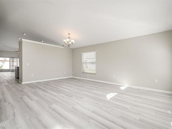 3rd image of 31347R Golden Gate Dr