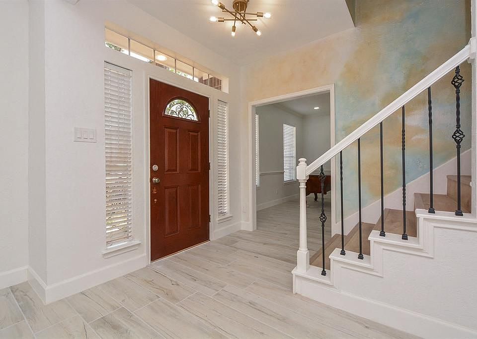 5743 Henniker Dr, Houston, TX 77041 Zillow