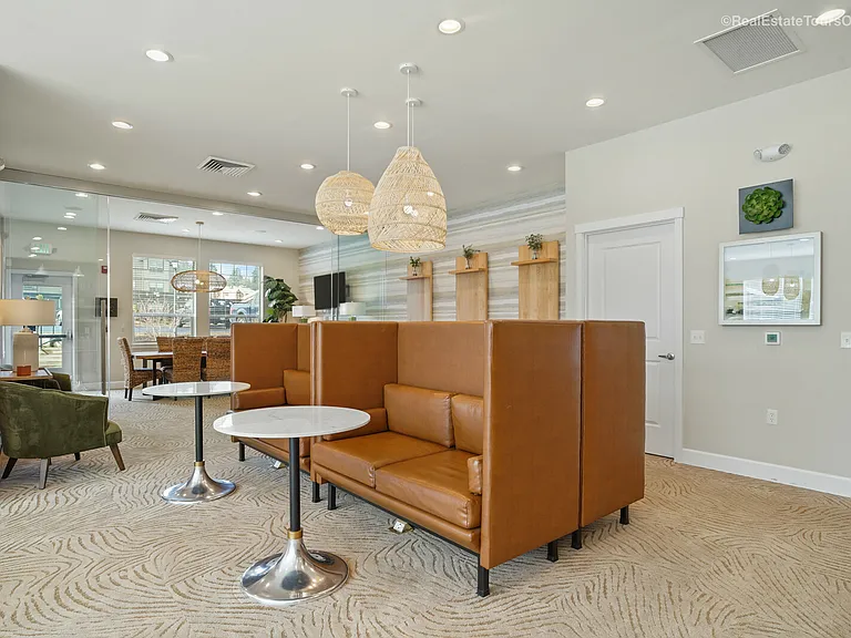 The Grove Apartments — Photo 11