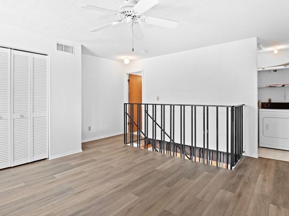 2nd image of 4616 Overlook Dr NE