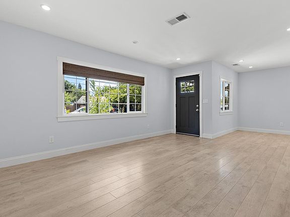 5th image of 2031 Leland Way