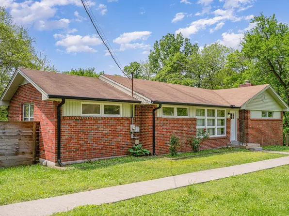 803 Fairoaks Dr E, Madison, TN 37115