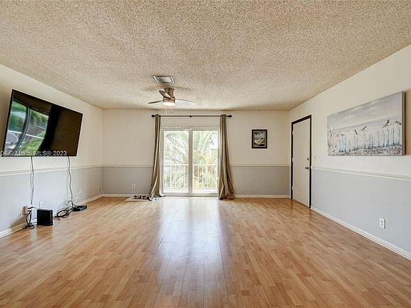 4th image of 2033 S Seacrest Blvd APT D