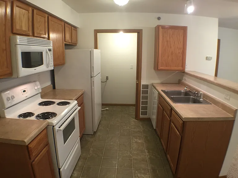 127 Dorset Ct — Photo 31