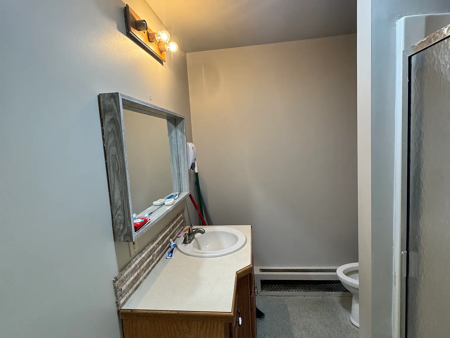 8 Clapp Ave — Photo 2