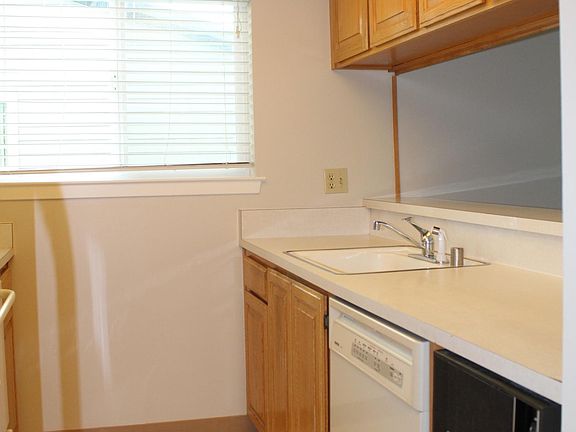 4th image of 25088 Vista Greens Ct