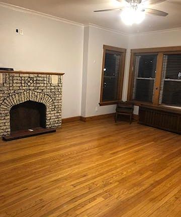 2nd image of 4851 W Nelson St Unit 1